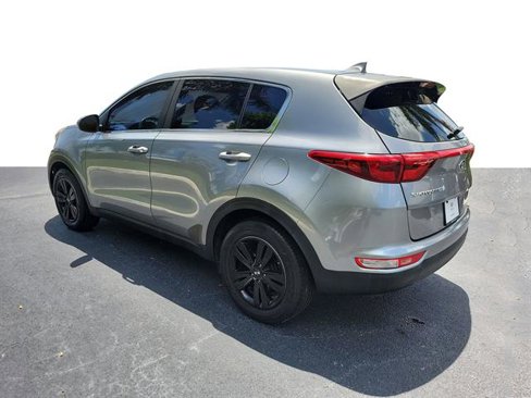 Used 2019 Kia Sportage LX image 3
