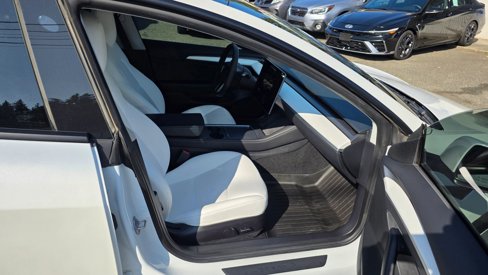 Used 2022 Tesla Model 3 Long Range image 13