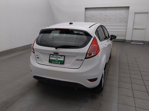 Used 2017 Ford Fiesta SE image 7