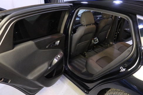 Used 2020 Chevrolet Malibu LT w/ Midnight Edition image 16