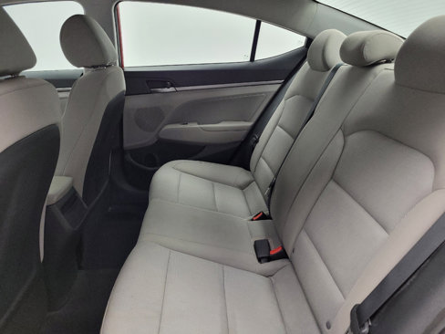 Used 2017 Hyundai Elantra SE image 18