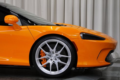 Used 2023 McLaren GT image 10
