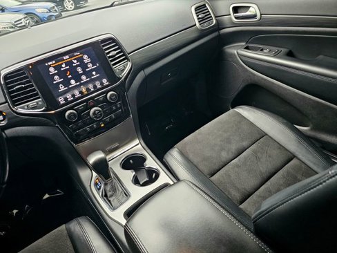 Used 2021 Jeep Grand Cherokee Laredo X image 34