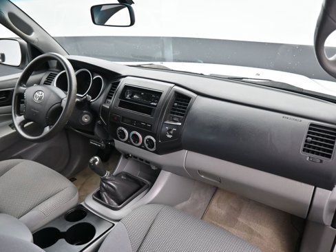 Used 2011 Toyota Tacoma 2WD Access Cab image 36