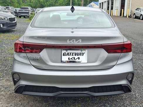 Used 2022 Kia Forte LXS image 5