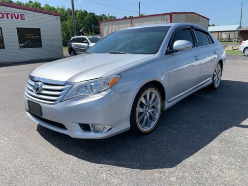 Used 2011 Toyota Avalon Limited image 7