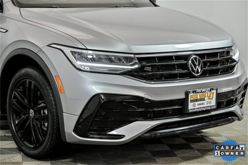 Used 2022 Volkswagen Tiguan SE R-Line image 2