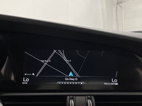 Used 2018 Alfa Romeo Giulia AWD image 8