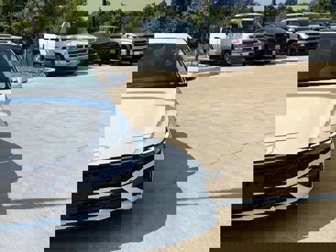 Certified 2025 Hyundai Elantra SEL image 3