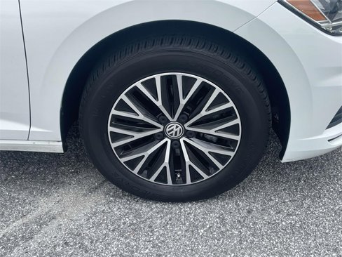 Certified 2021 Volkswagen Jetta SE w/ SE Cold Weather Package image 10