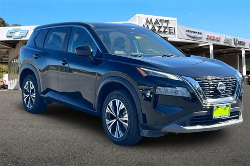 Used 2023 Nissan Rogue SV image 2