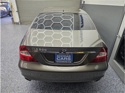 Used 2006 Mercedes-Benz CLS 500 image 4
