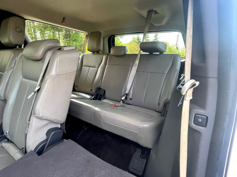 Used 2018 Ford Expedition Max XLT w/ Equipment Group 202A image 10