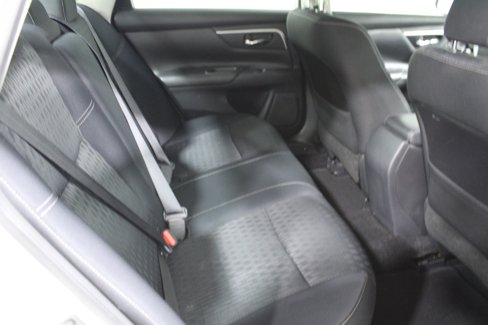 Used 2018 Nissan Altima 2.5 SV image 15