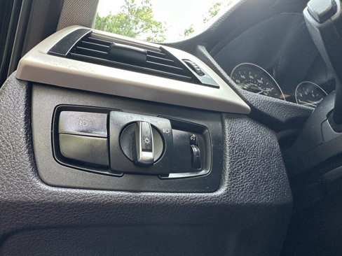 Used 2016 BMW 320i xDrive Sedan image 16