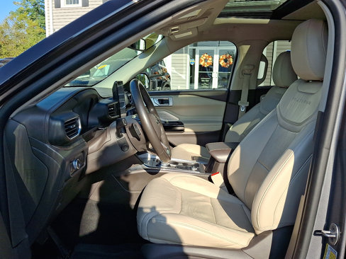 Used 2021 Ford Explorer Platinum w/ Equipment Group 601A image 15