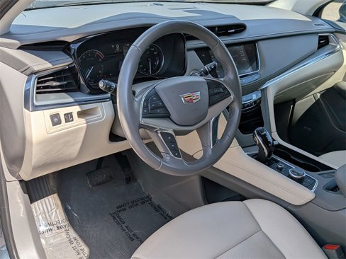 Used 2020 Cadillac XT5 Premium Luxury w/ LPO, Floor Liner Package image 11