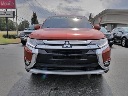 Used 2017 Mitsubishi Outlander SE image 3