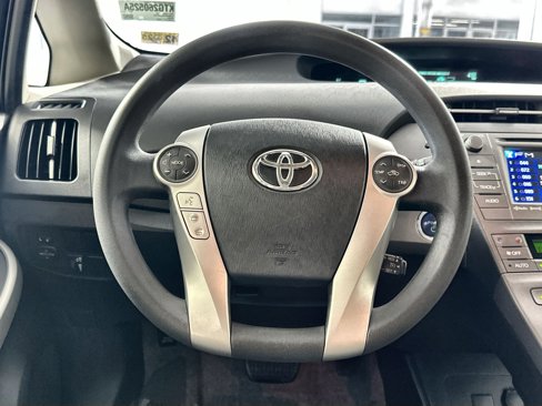Used 2014 Toyota Prius Four image 16