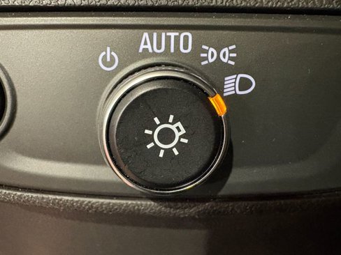 Used 2022 Chevrolet Equinox LT image 15