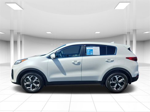 Certified 2022 Kia Sportage LX image 5
