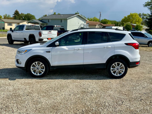 Used 2019 Ford Escape SEL image 2