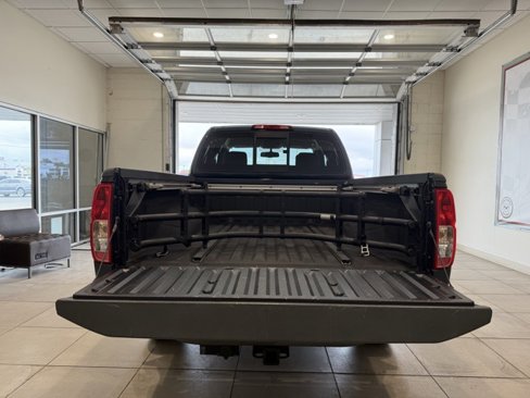 Used 2018 Nissan Frontier SV w/ Value Truck Package image 8