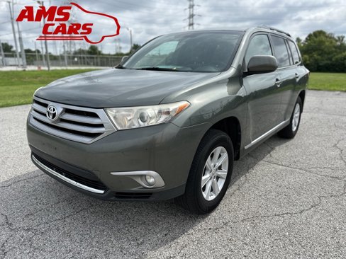Used 2013 Toyota Highlander Plus image 1