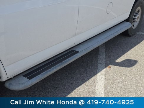 Used 2017 GMC Savana 2500 image 12
