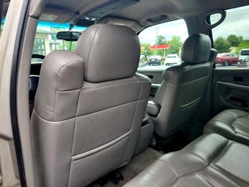 Used 2002 GMC Sierra 1500 SLE w/ SLT Marketing Option Pkg image 9