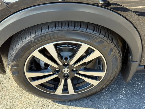 Used 2019 Nissan Kicks SR w/ SR Premium Package image 26
