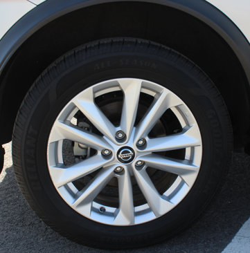 Used 2019 Nissan Rogue Sport SV image 47