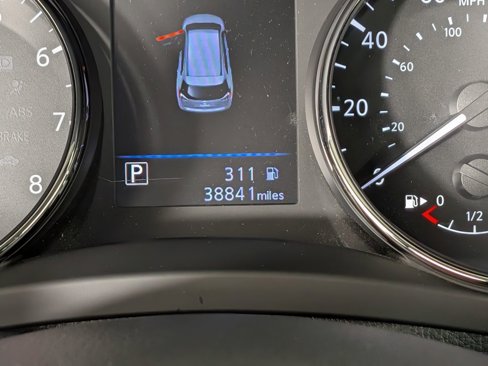 Used 2020 Nissan Rogue SV image 22
