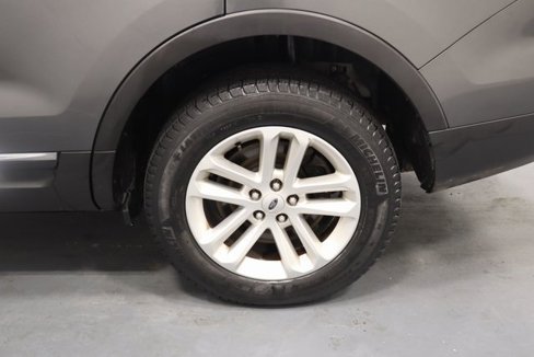 Used 2015 Ford Explorer XLT w/ Equipment Group 201B image 24