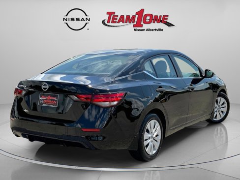 Used 2024 Nissan Sentra S image 7