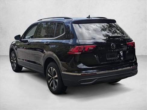 Used 2024 Volkswagen Tiguan S image 9
