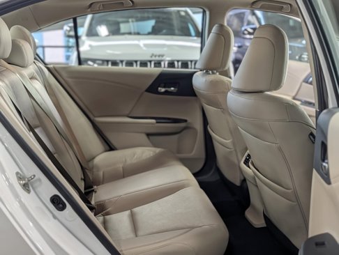 Used 2017 Honda Accord EX-L image 23