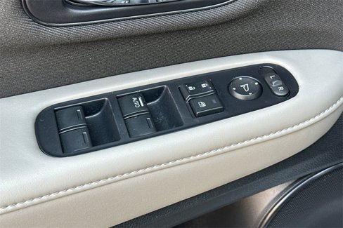 Certified 2021 Honda HR-V LX image 12