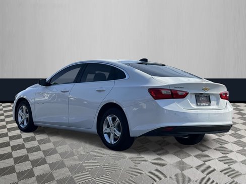 Used 2022 Chevrolet Malibu LS w/ Driver Confidence Package II image 4