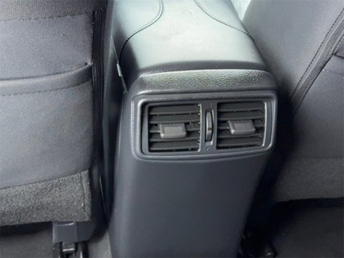 Used 2018 Nissan Rogue SV image 41