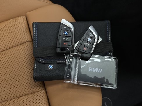 Used 2024 BMW i4 xDrive40i w/ Premium Package image 40