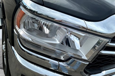 Used 2020 RAM 2500 Tradesman w/ Chrome Appearance Group image 28