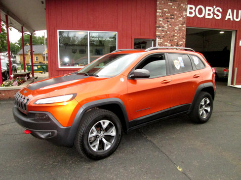 Used 2016 Jeep Cherokee Trailhawk w/ Comfort/Convenience Group image 7