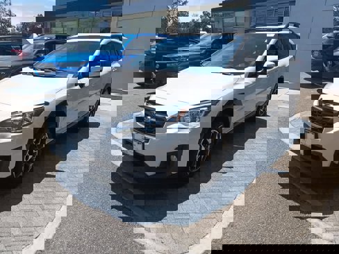 Used 2019 Subaru Crosstrek 2.0i Premium w/ Moonroof Package image 2