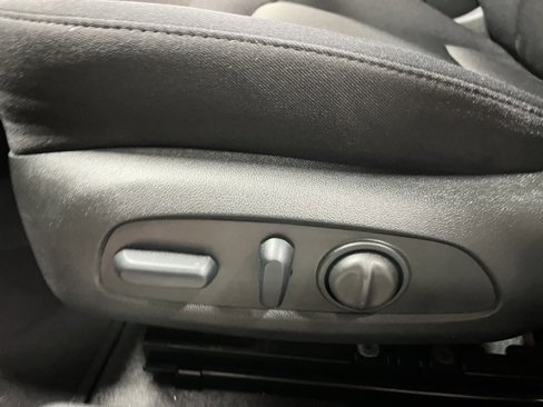 Used 2024 Chevrolet Malibu LT image 27