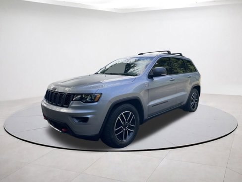 Certified 2021 Jeep Grand Cherokee Trailhawk w/ Trailhawk Luxury Group image 3