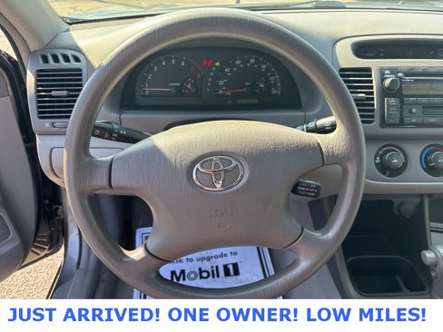 Used 2004 Toyota Camry LE image 9