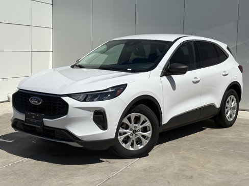 Used 2023 Ford Escape Active image 2