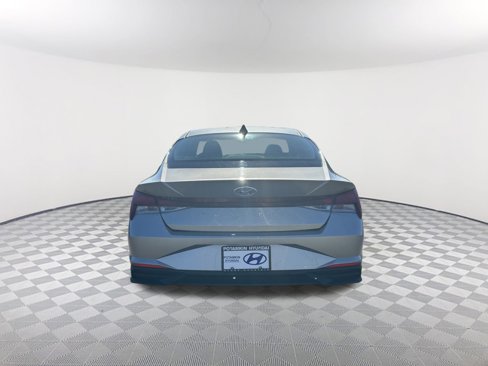 Used 2023 Hyundai Elantra SEL image 8