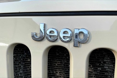 Used 2011 Jeep Wrangler Unlimited Rubicon image 28